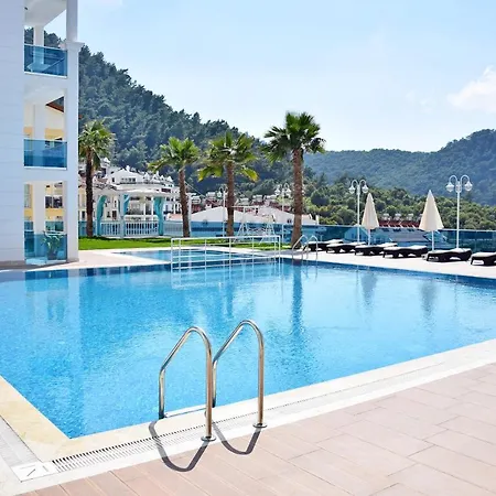 Saltanat Konaklari B 3 * Φετιγιέ